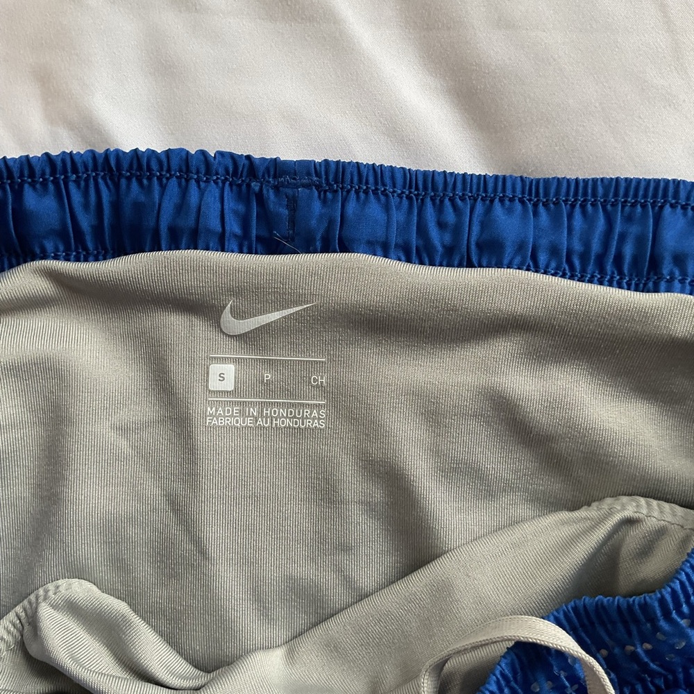 Nike Running Shorts - Picture 5 of 5